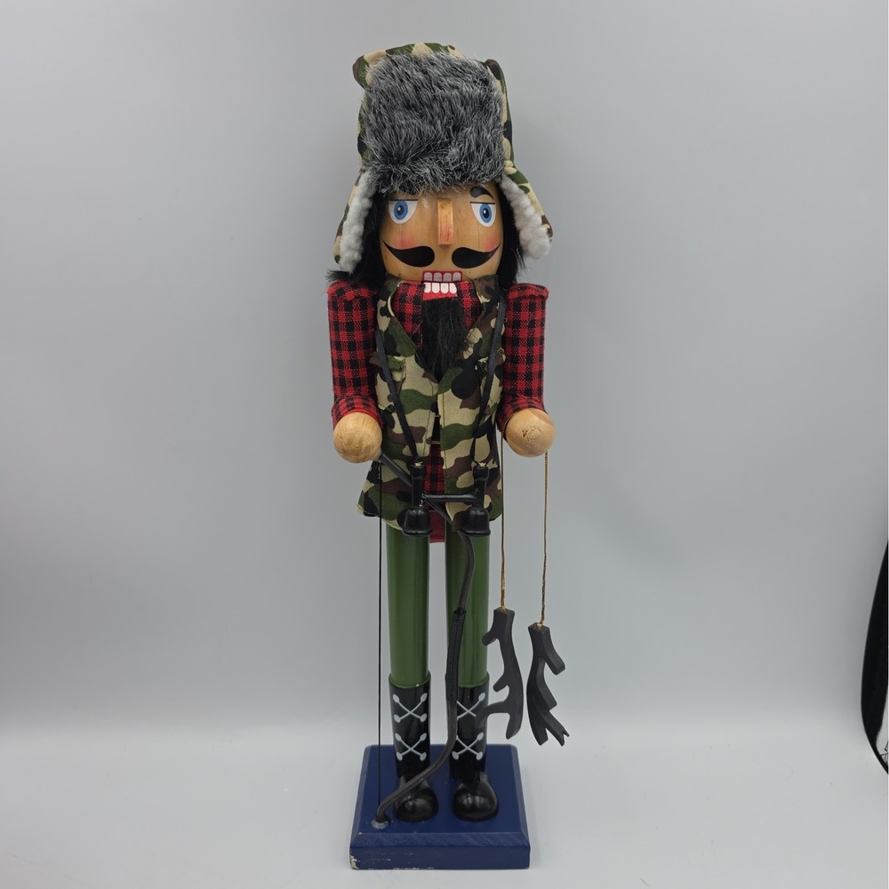 Wooden 15" Nutcracker Great Outdoor Hunter  2019